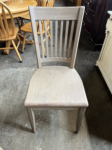 NEW Kincaid Dining Chair 665-622