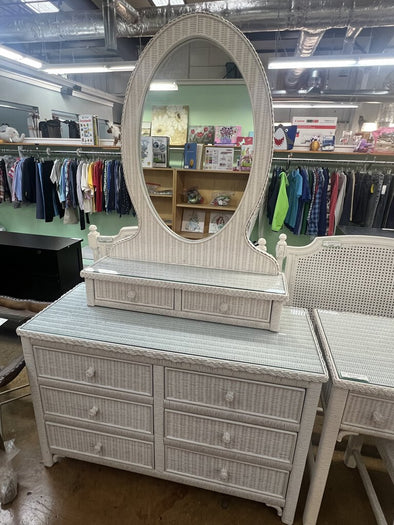 Lexington Furn Henry Link Wicker Dresser + Mirror