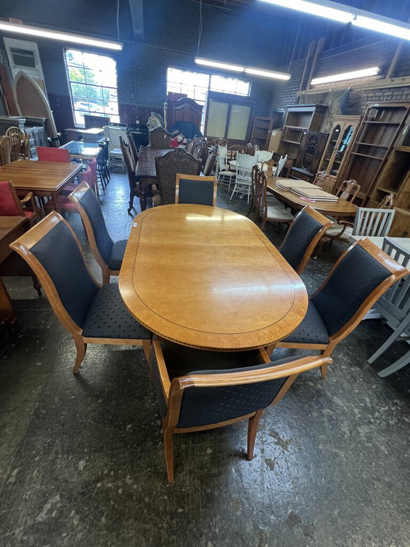 Hickory White Genesis Biedermeier Table/6 Chairs/2 Leaves