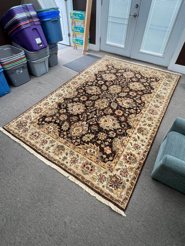 Handwoven w/ Fringe 7'x9.6' Area Rug