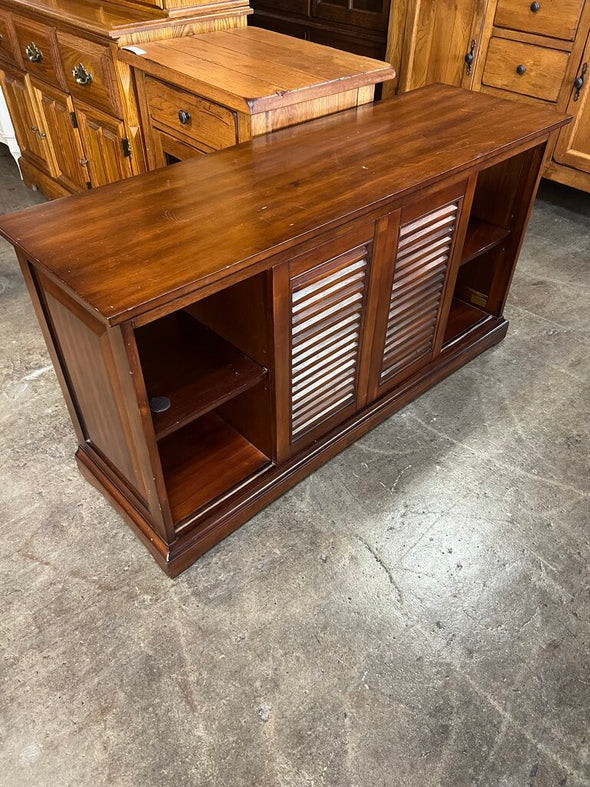 Pier 1 Entertainment Center